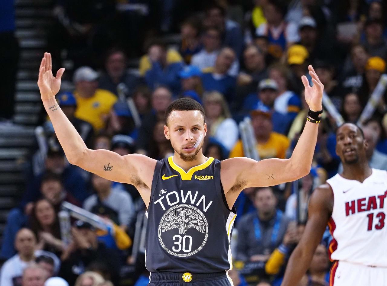 通过中场的 通过中场的