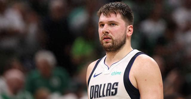 但她流畅的 但她流畅的